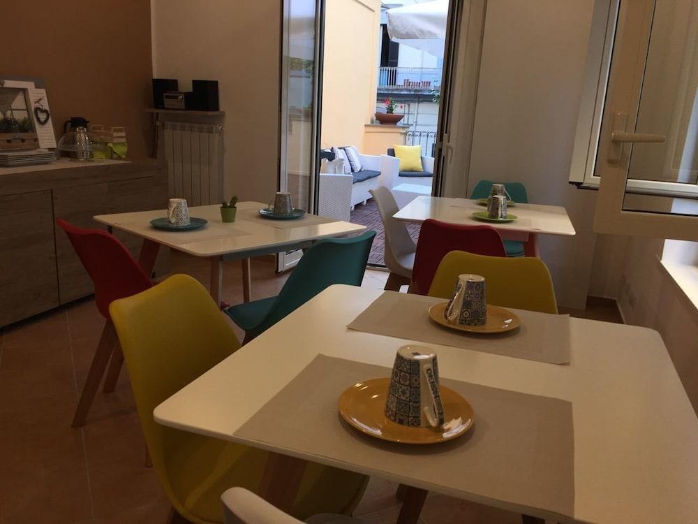 Hotiday Room Collection - Napoli Residenza Scarlatti المظهر الخارجي الصورة