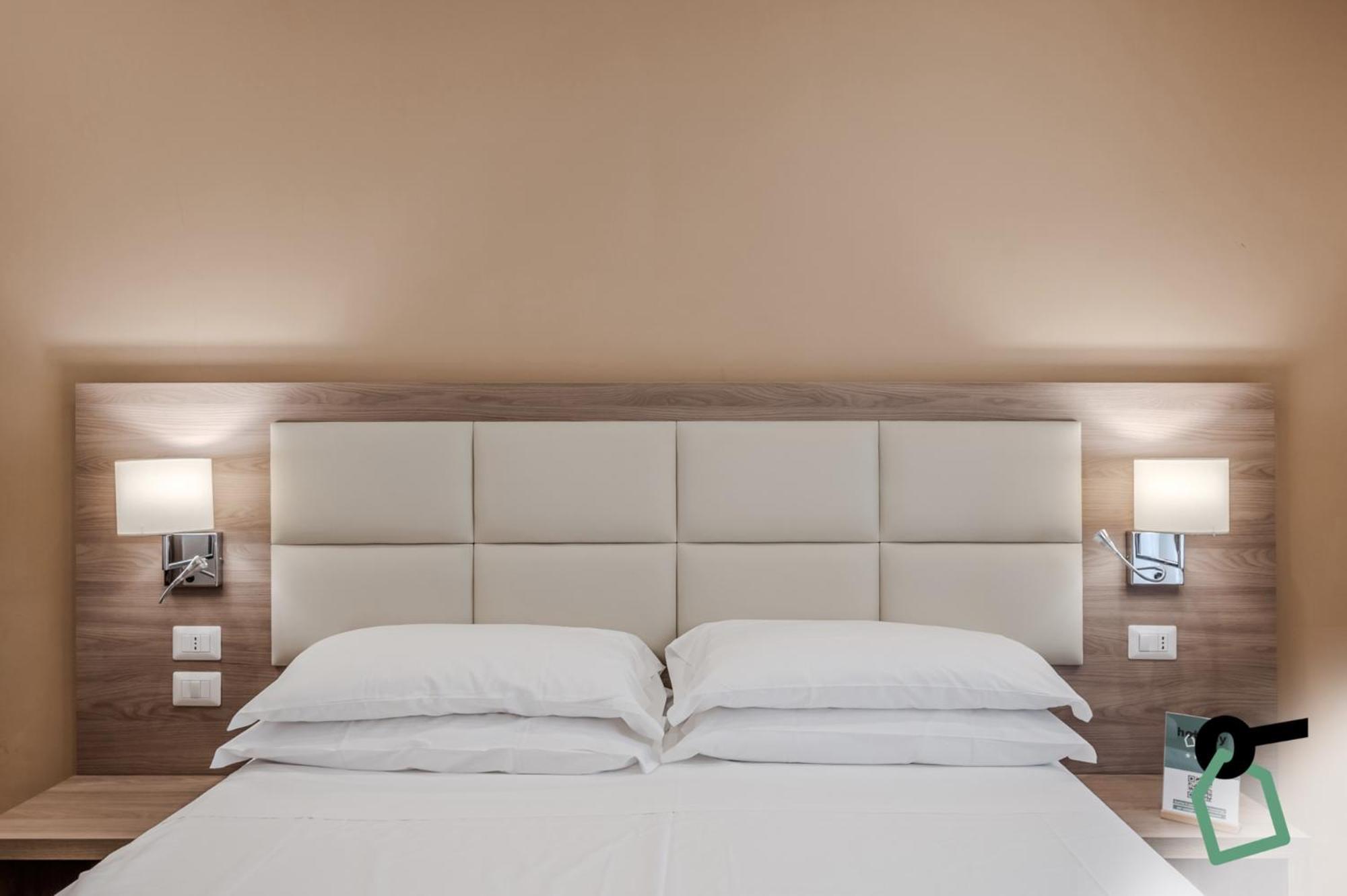 Hotiday Room Collection - Napoli Residenza Scarlatti المظهر الخارجي الصورة